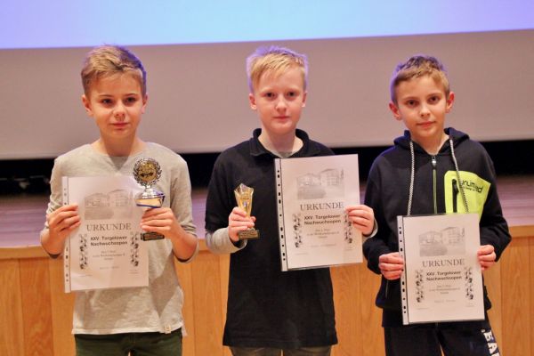 Wettkampfgruppe II, v.l.n.r.: 1. Aaron Bre (SAV Torgelow), 2. Piet Gromann (SAV Torgelow), 3. Karol Olias (UKS Bialy Pion Gryfino)